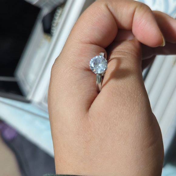 Silver ring! - Picture 3 of 3